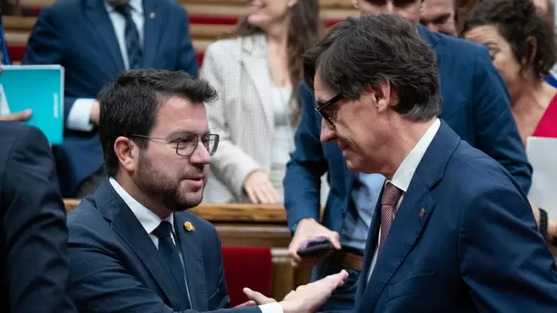 El president de la Generalitat de Catalunya, Pere Aragonès y el líder del PSC, Salvador Illa.