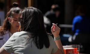Cantabria decide apoyar el Plan Antitabaco del Estado tras eliminarse la prohibición de fumar en algunos espacios