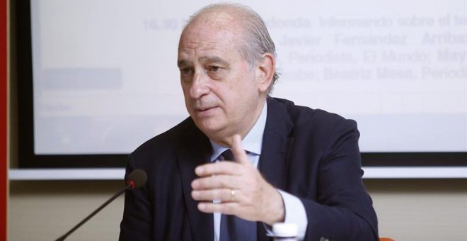 El ministro del Interior, Jorge Fernández Díaz, en los cursos de verano de El Escorial. / EFE