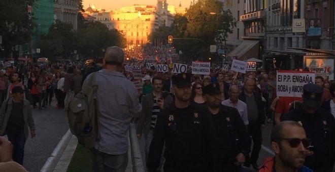 La manifestación 'Rodeal el Congreso' llega a Alcalá 30.
