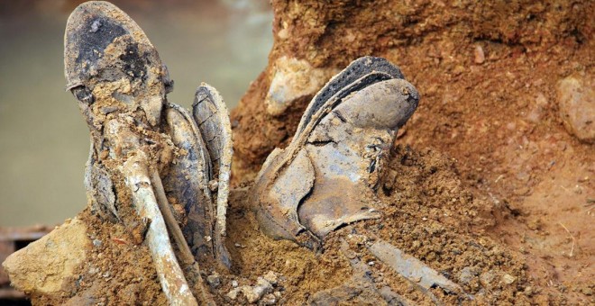 Restos de cuerpos exhumados en la fosa común de Chillón (Ciudad Real) | ARMH