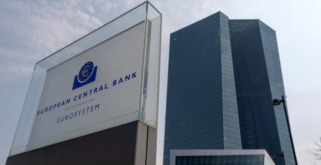 Vista de la fachada del Banco Central Europeo (BCE), en Fráncfort (Alemania). EFE/ Ronald Wittek