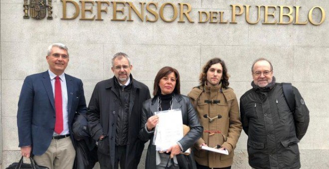 Distintas organizaciones piden al Defensor del Pueblo que estudie recurrir ante el Constitucional el 'Decretazo Digital'. / PDLI