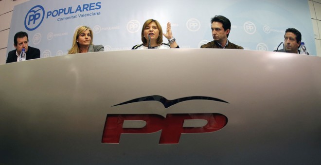 La presidenta del PP de la Comunitat Valenciana, Isabel Bonig  y los tres presidentes provinciales del partido, en una comparecencia de prensa tras las imputaciones de concejales y asesores. EFE
