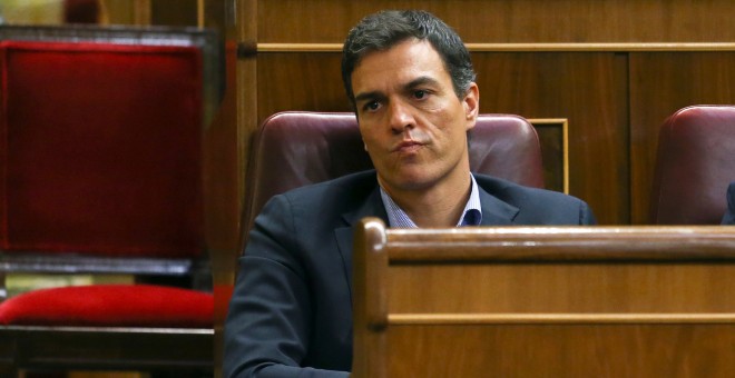 Pedro Sánchez durante la primera votación del debate de investidura del candidato del PP, Mariano Rajoy. / REUTERS