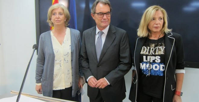 La exconsellera Irene Rigau, el expresidente Artur Mas y la exvicepresidenta Joana Ortega. EUROPA PRESS