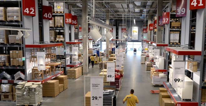 Interior de una tienda de Ikea en Hamburgo (Alemania). REUTERS/Fabian Bimmer
