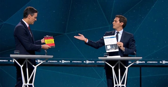 Duelo de libros por Sant Jordi en el debate.