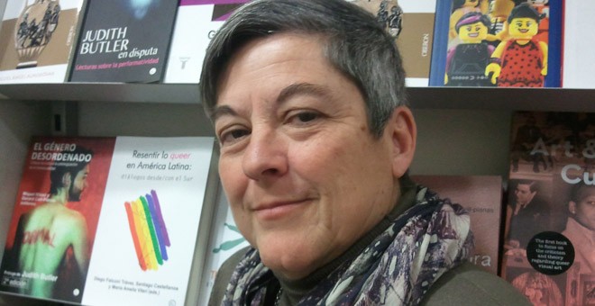 Mili Hernández, responsable de la librería lesbiana y gay Berkana. / HENRIQUE MARIÑO