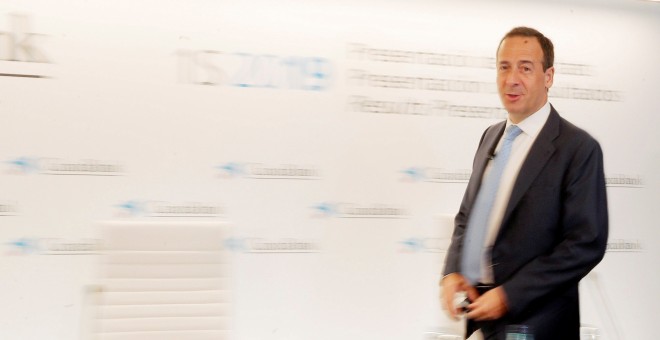 El consejero delegado de CaixaBank, Gonzalo Gortázar, presenta los resultados de la entidad de los seis primeros meses de 2019. EFE/Kai Försterling