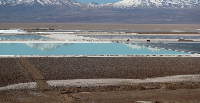 La lucha por el agua plantea dudas sobre la minería de litio en Chile./ REUTERS