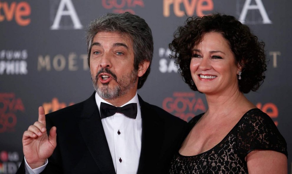 Otro que siempre atrae la atención es el actor Ricardo Darín, que posó en el photocall con su mujer. JAVIER BARBANCHO (EFE)