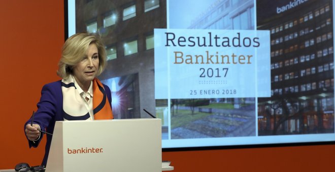 La consejera delegada de Bankinter, María Dolores Dancausa, durante la rueda de prensa para presetnar  los resultados de la entidad en 2017. EFE/Ballesteros