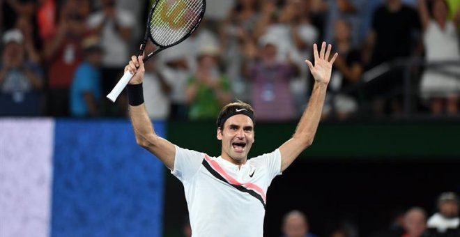 Roger Federer celebra su 20º Grand Slam en Melbourne, Australia. EFE/EPA