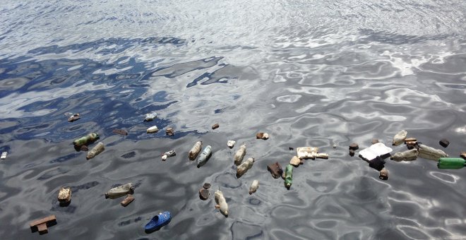 Limpiando de plásticos mares y ríos