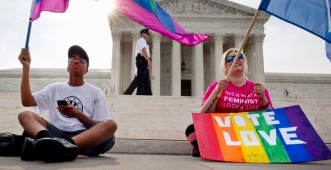Manifestación en 2015 a favor de la legalización del matrimonio homosexual frente al Tribunal Supremo en Washington (EEUU). EFE