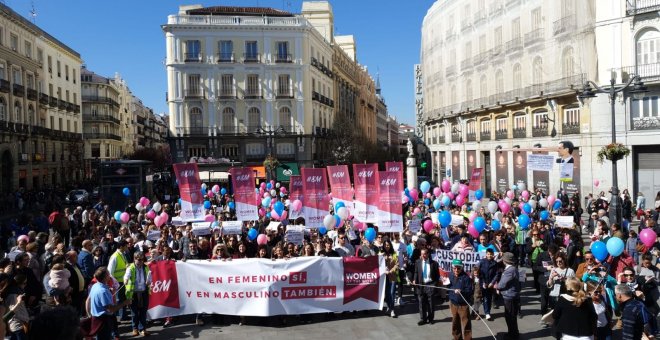 Manifestación antifeminista de la puerta del Sol. FERMÍN GRODIRA