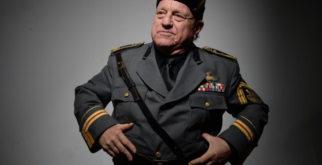Yo, Mussolini, interpretado por el cómico Leo Bassi
