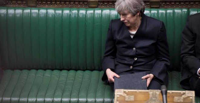 La primera ministra del Reino Unido, Theresa May, interviene este jueves ante la Cámara de los Comunes./EFE