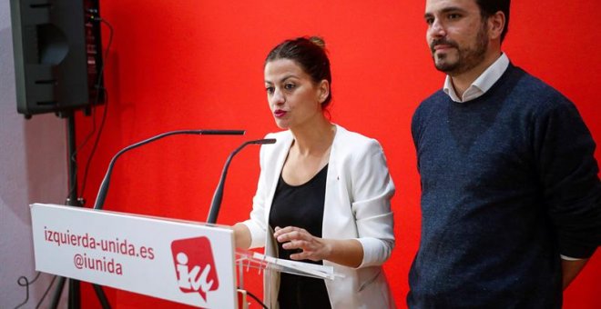 El coordinador federal de IU, Alberto Garzón, y la candidata de IU a las elecciones europeas, Sira Rego / EFE