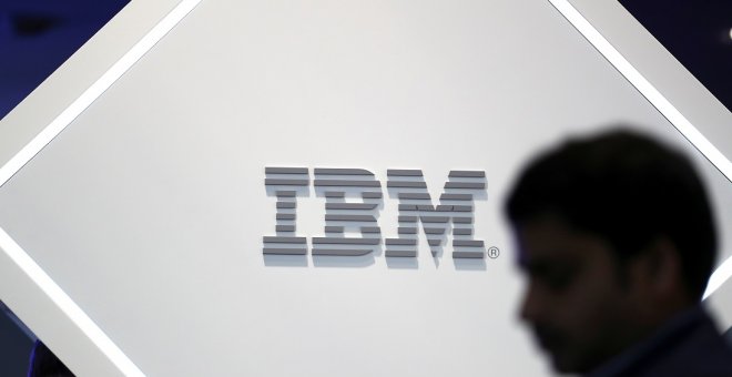 Logo de IBM, en una imagen de archivo. / REUTERS - SERGIO PEREZ
