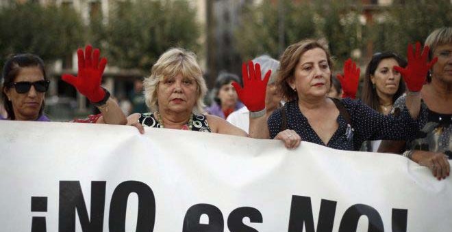 Manifestación contra la violencia machista en la Plaza del Castillo de Pamplona (EFE | ARCHIVO)