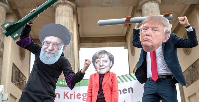 11/01/2020 - Activistas protestan en Berlín (Alemania) contra el conflicto entre Irán y Estados Unidos. / EFE - OMER MESSINGER