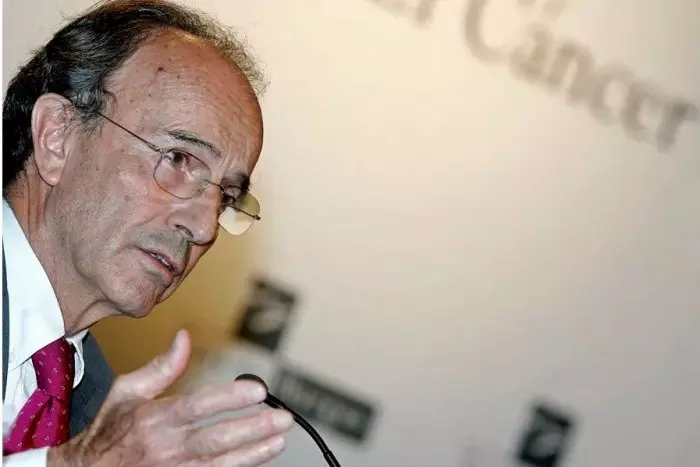 Muere el ginecólogo Santiago Dexeus, pionero de la fecundación in vitro en España