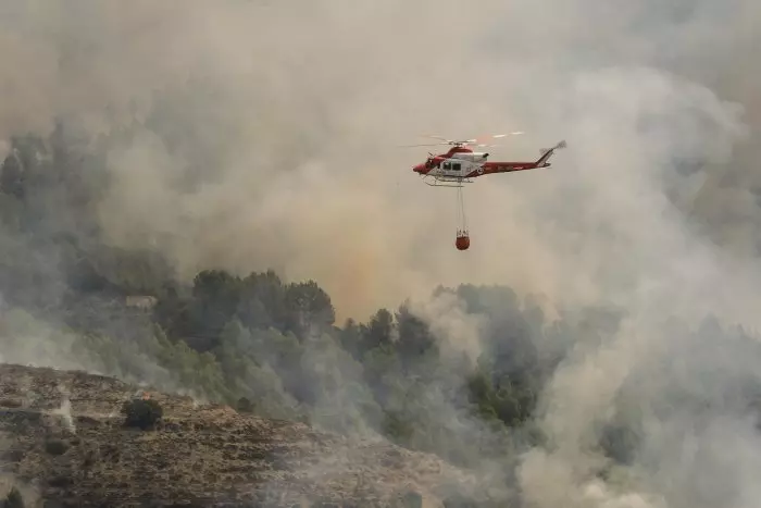El incendio forestal de Tàrbena, estabilizado tras quemar 700 hectáreas