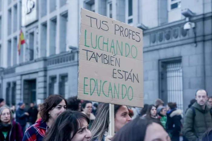 La Marea Verde moviliza al 65% del profesorado en la huelga por la educación pública en Madrid