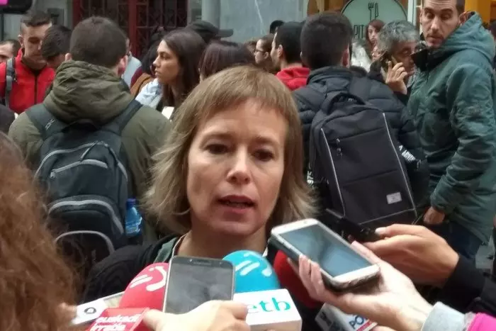Cinco mujeres se querellan contra el policía que las sedujo para infiltrarse en movimientos sociales de Barcelona