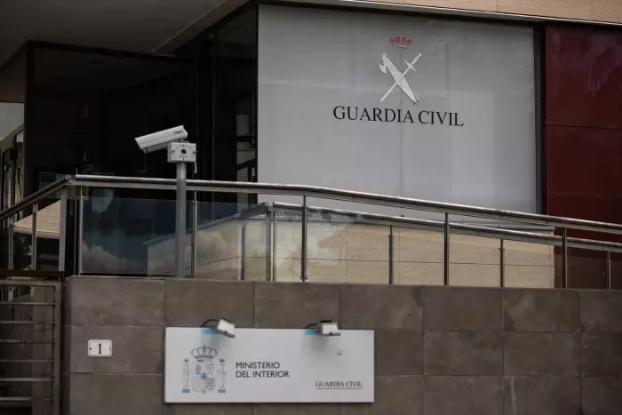 La Guardia Civil amplía su investigación a un tercer mando por el posible fraude en las obras de 13 cuarteles