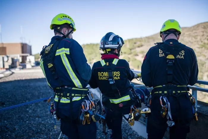 La Generalitat investiga por qué se solicitó a opositoras a bomberos retirarse el sujetador durante las pruebas médicas