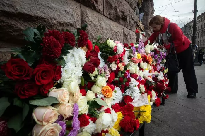 El número de muertes en el atentado en Moscú asciende a 143