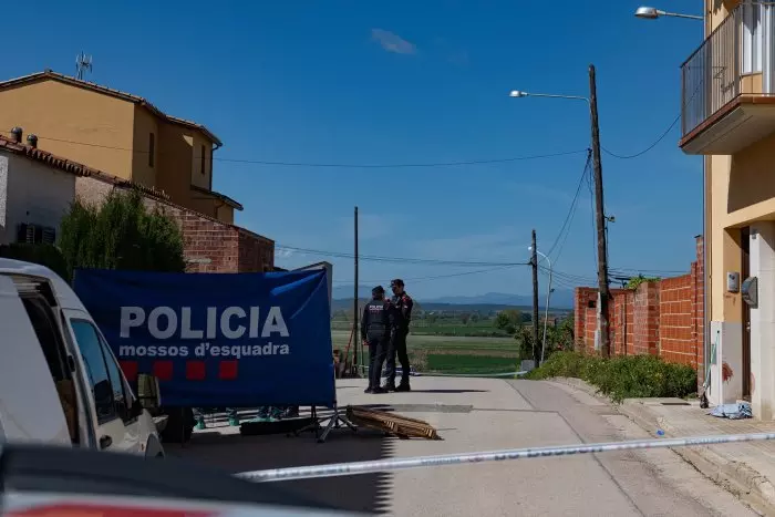 El parricida de Girona dejó malherida a la madre para que presenciara el asesinato de su hijo, según los investigadores