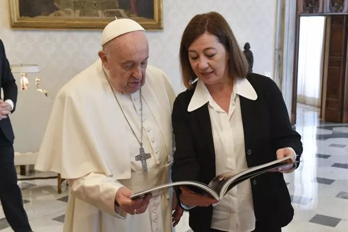 Armengol expone ante el papa los "avances" realizados en España en la lucha contra los abusos sexuales en la Iglesia
