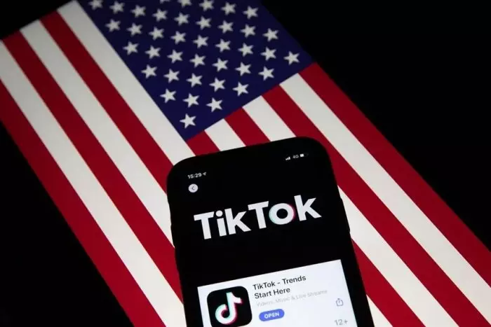 EEUU aprueba una ley para prohibir TikTok si no vende la empresa a un país que no sea un "adversario extranjero"