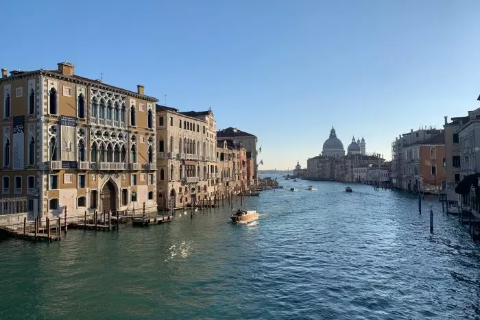 Venecia, contra el turismo de masas: entra en vigor el cobro de entrada para poder acceder a su centro histórico