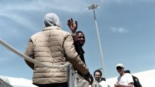 Fotografía facilitada por Médicos Sin Fronteras, del desembarco de migrantes en Valencia/EFE