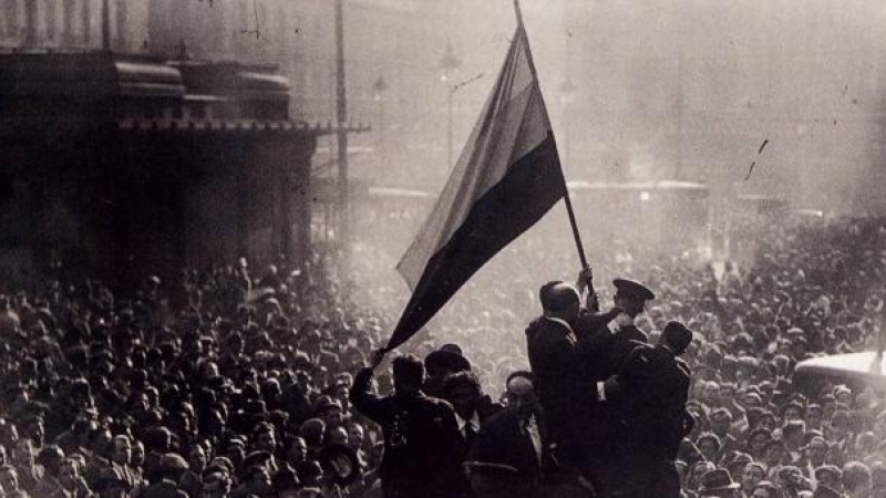 Celebración por la proclamación de la II República en España. Madrid, 14 de abril de 1931.