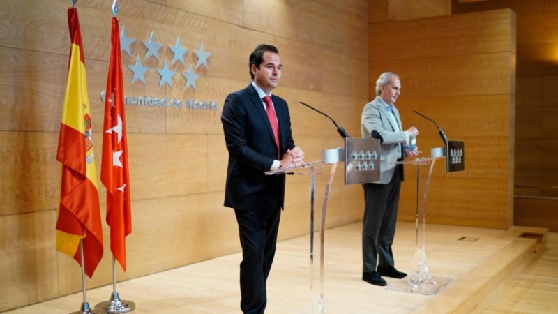 El consejero de Sanidad, Enrique Ruiz Escudero junto al vicepresidente madrileño Ignacio Aguado. Fuente: Comunidad de Madrid