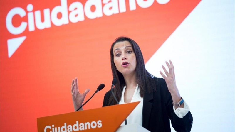 La presidenta de Ciudadanos, Inés Arrimadas,, en una rueda de prensa en la sede de la formación en Madrid.