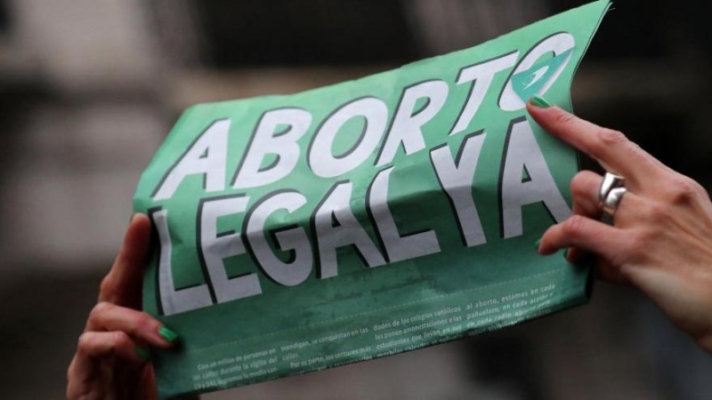 Una pancarta durante una manifestación en defensa del aborto legal.
