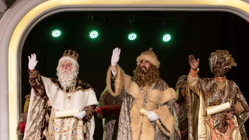 Els Reis Mags d'Orient saludant els tarragonins.