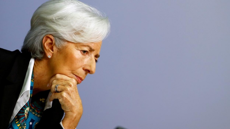 La presidenta del BCE, Christine Lagarde, en una rueda de prensa en la sede de la institución, en Fráncfort, en diciembre de 2019. REUTERS/Ralph Orlowski