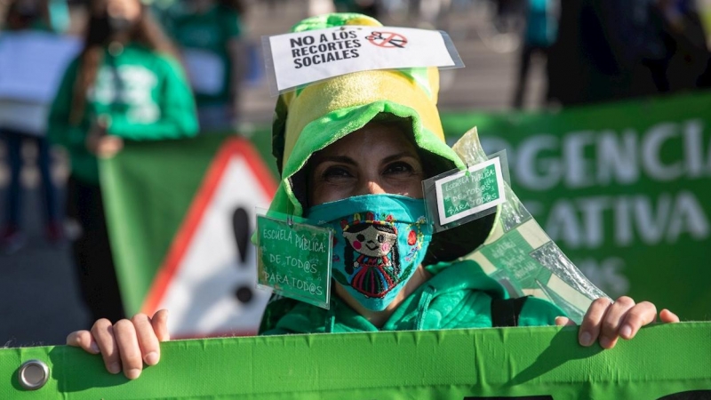 Manifestación de la marea verde con el lema 'Vacunemos la Educación Pública, menos ratio, más recursos, más centros públicos' que el pasado 17 de abril recorrió las calles de Madrid .