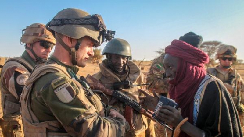 Soldados franceses desplegados no sur de Malí en 2016. Foto: TM1972 (CC BY-SA 4.0)