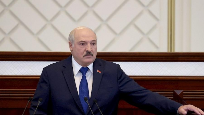 El presidente de Bielorrusia Lukashenko, hablando en el Parlamento a 26 de mayo de 2021.