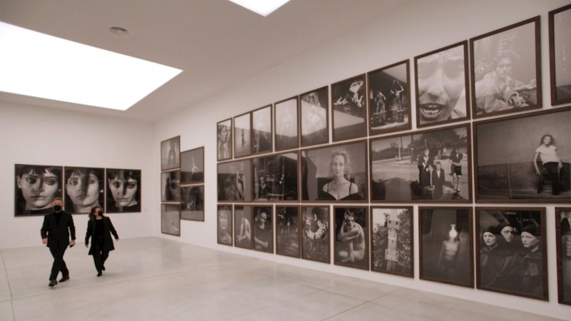 La obra de Peter Lindbergh en una exposición en A Coruña.