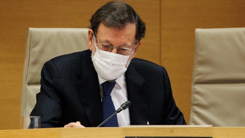 30/12/2021-El expresidente del Gobierno, Mariano Rajoy, al inicio de su comparecencia en la comisión que investiga la operación ‘Kitchen’, en el Congreso de los Diputados, a 13 de diciembre de 2021, en Madrid (España)
